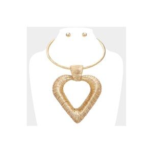 Elegant Gold Heart Necklace